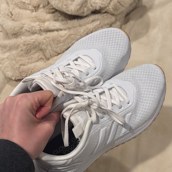Women's all cloud foam White Athletic Shoes adidas worn once - Picture 1 of 4